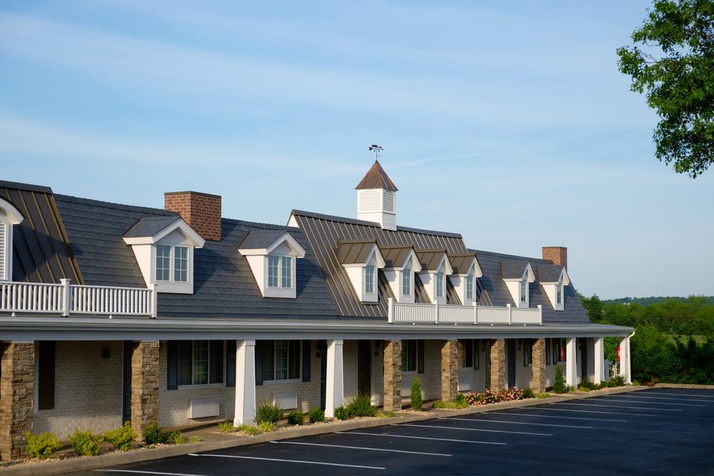 Motel The Village 4*