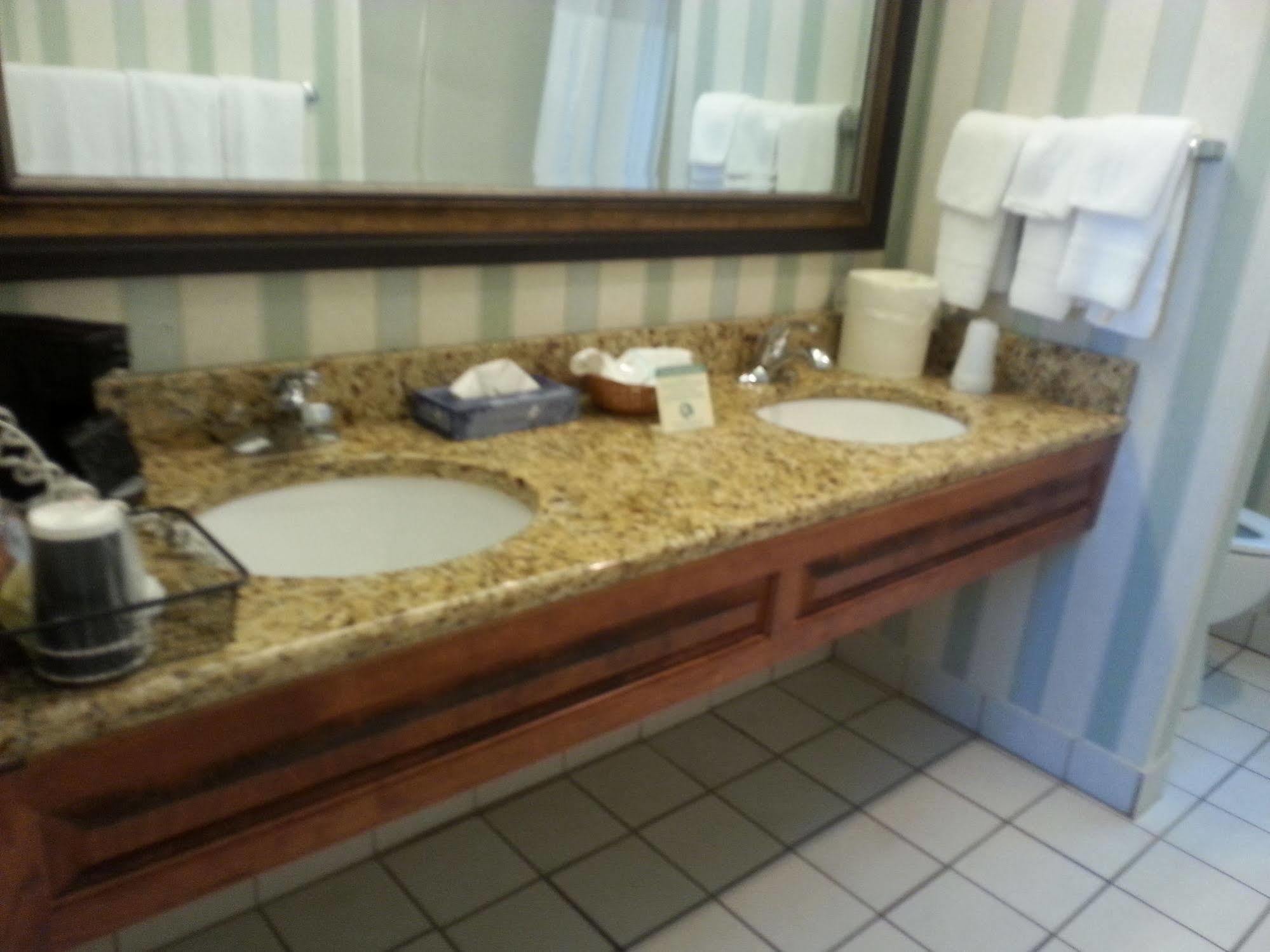 Motel The Village 4*