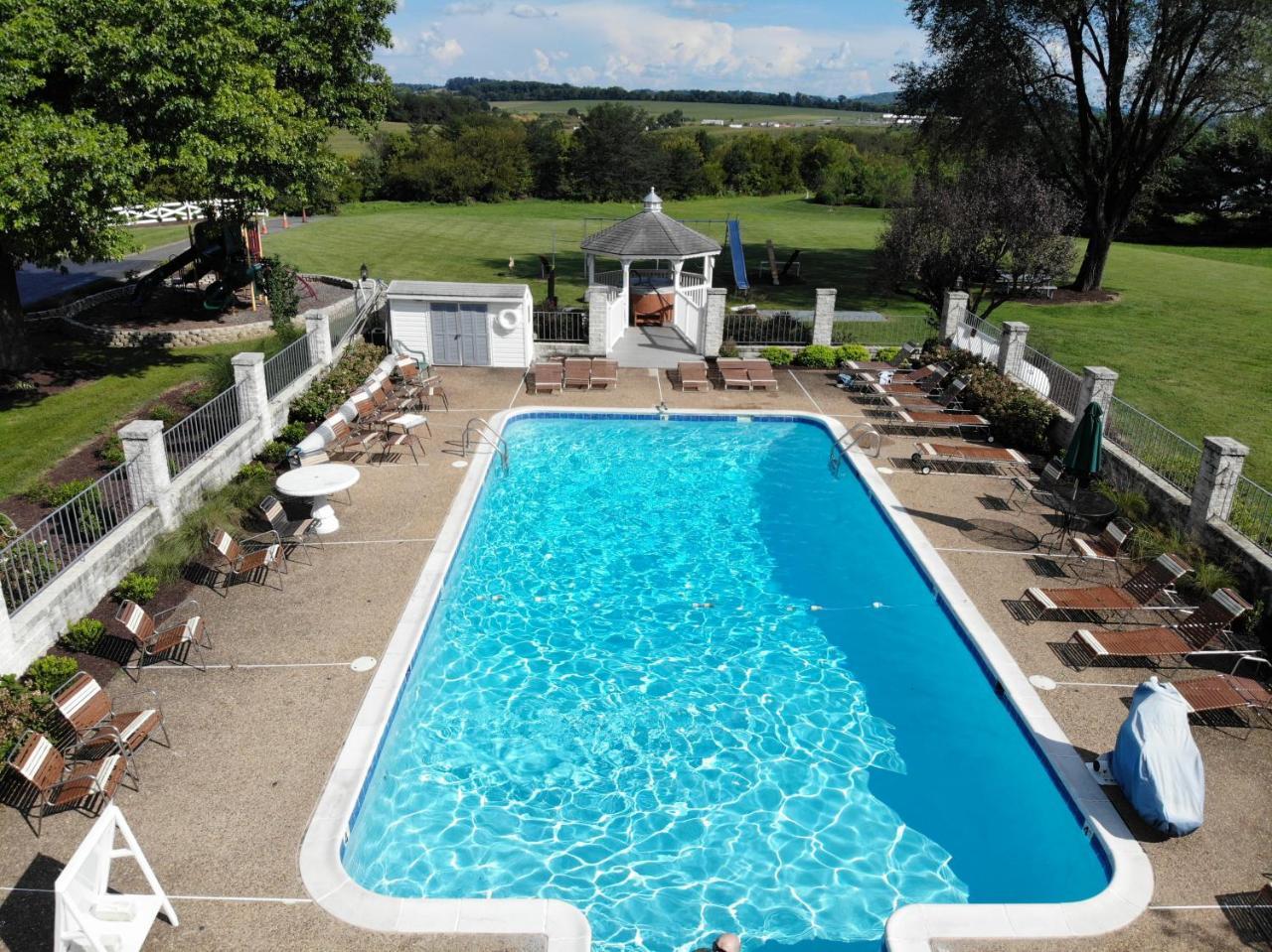 The Village 4* Harrisonburg
