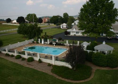 The Village Motel 4*